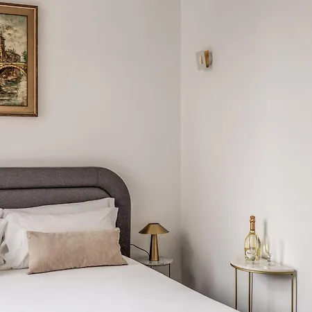 Palazzetto Santa Lucia Guest house Naples