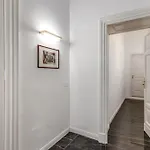 بيت ضيافة Palazzetto Santa Lucia نابولي