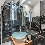 Palazzetto Santa Lucia 4* نابولي