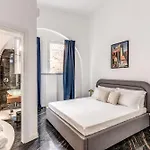 بيت ضيافة Palazzetto Santa Lucia نابولي