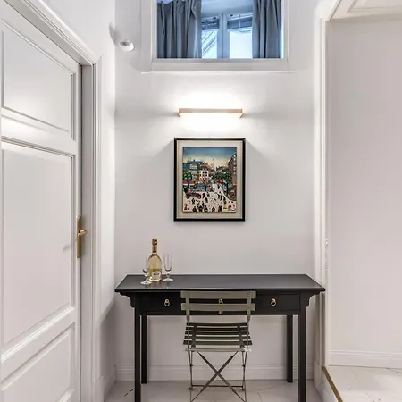 بيت ضيافة Palazzetto Santa Lucia نابولي